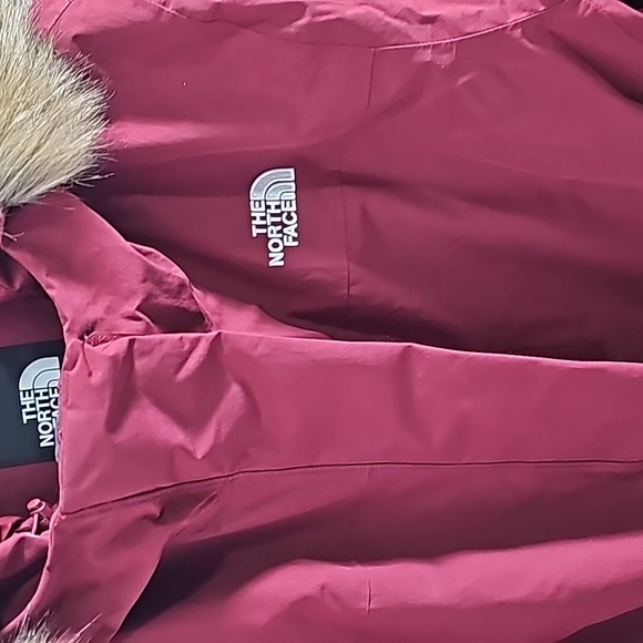 NWT The North Face Women's Arctic Parka Faux Fur Sz.2x - Picture 6 of 13